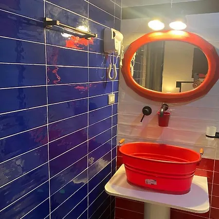 Casa Interattiva Naples'secrets Nocleg ze śniadaniem 3*