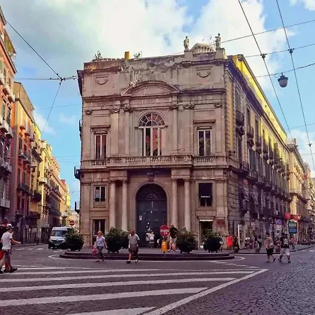 Casa Interattiva Naples'secrets 3*