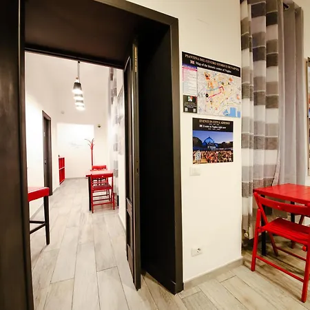 Bed & Breakfast Casa Interattiva Naples'secrets Neapel